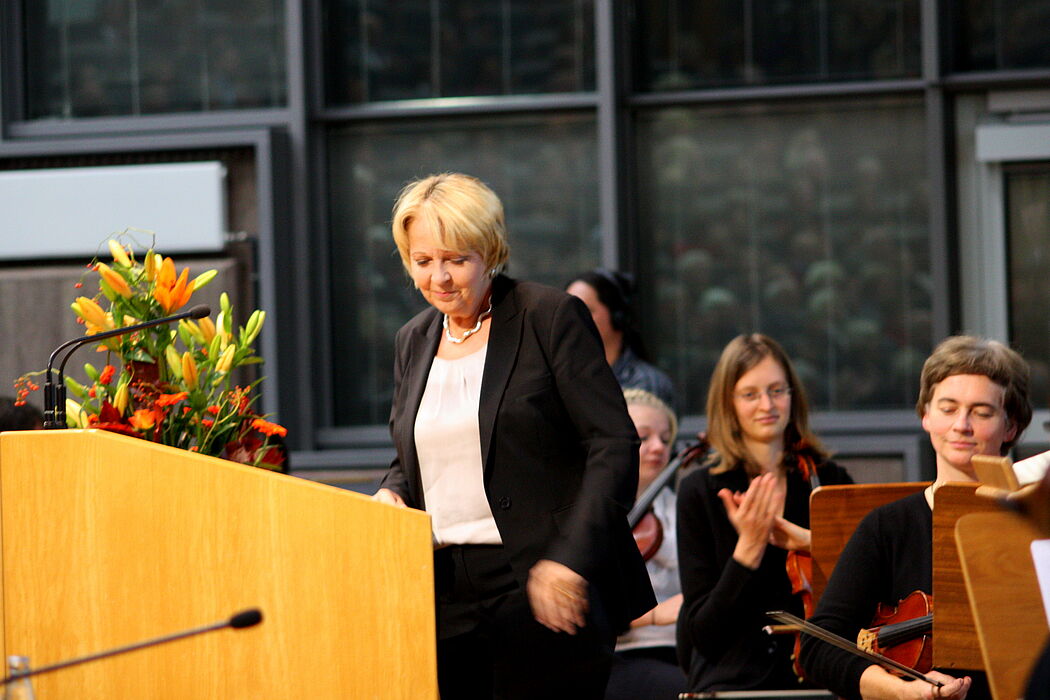 Foto (Universität Paderborn, Patrick Kleibold): Verleihung der Ehrendoktorwürde an die Literatur-Nobelpreisträgerin Herta Müller.