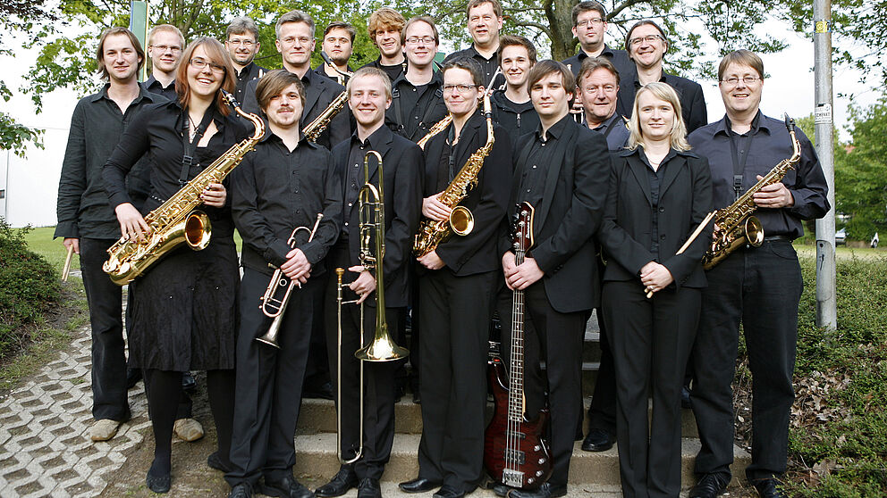 Foto (Universität Paderborn): Die Unity Big Band gibt anlässlich des 40. Uni-Geburtstages ein Jazz-Konzert im Capitol Musiktheater Paderborn.