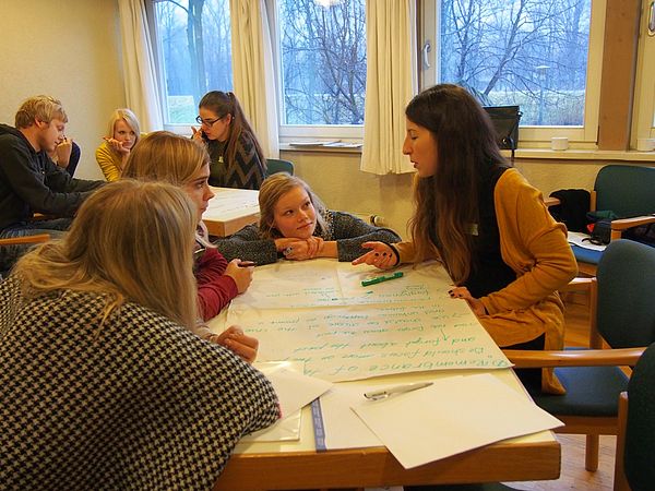 Erfahrungsaustausch und Diskussion der Studierenden aus Tschechien und Deutschland, Foto: Julia Gruhlich