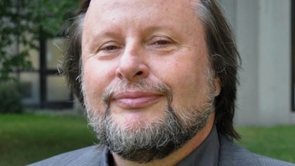 Foto (Universität Paderborn): Prof. Dr. Peter F. E. Sloane ist einer der „Väter“ von NeGel. 