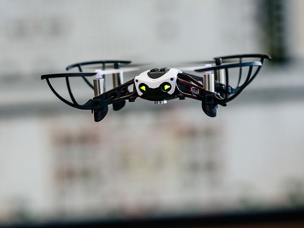 fliegende Drohne