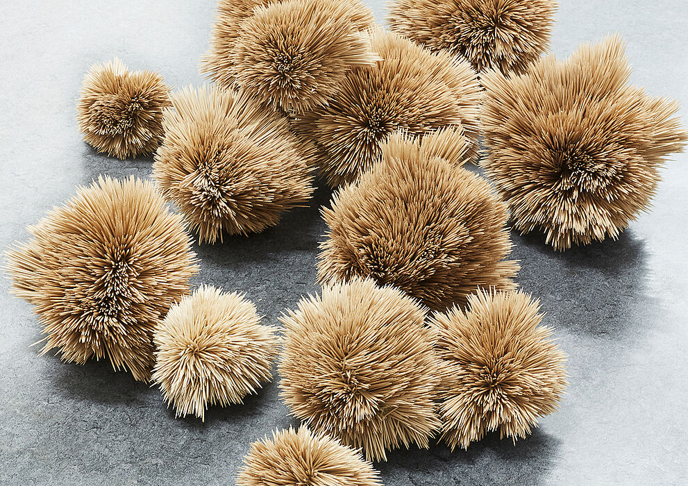 Abbildung: Simone Kesting, ohne Titel, 2016, mixed media, 120 x 120 x 250 cm.