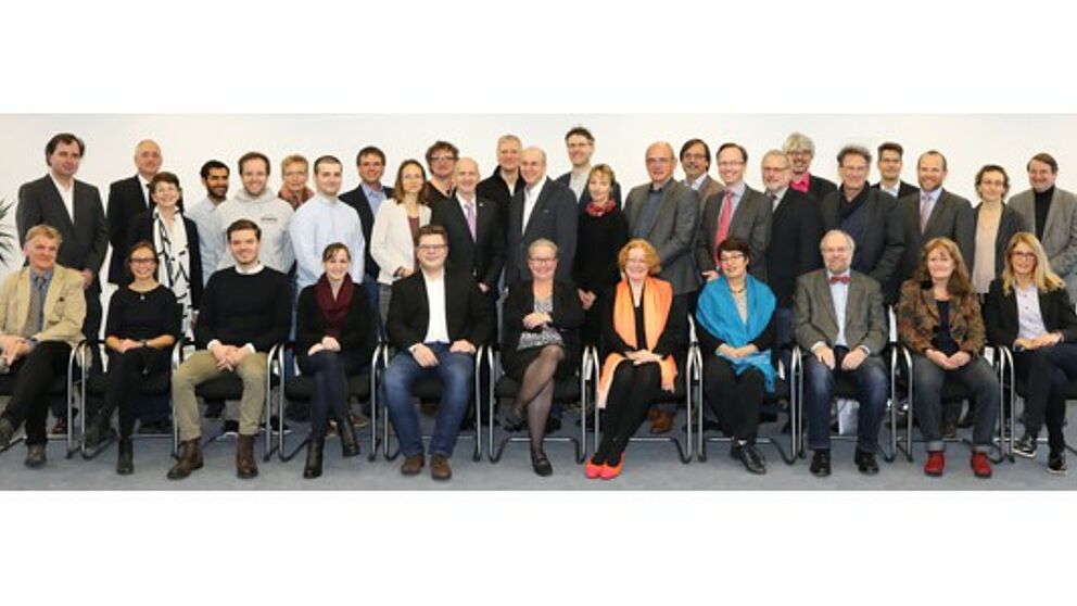 Foto (Universität Paderborn, Adelheid Rutenburges, 8.11.2017): Der neu gewählte Senat.