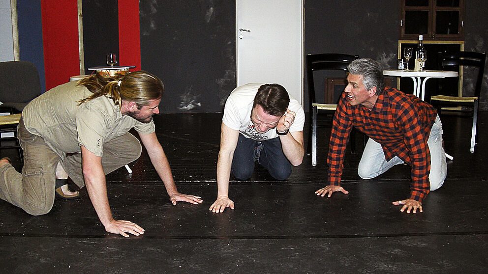 Foto (Studiobühne Paderborn): McCann (Oliver Eue), Rüdiger Meyer (Stanley Webber), Goldbergh (Thorsten Böhner).