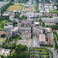 Luftbild Campus der Universität Paderborn, 8. Juli 2016 (Ansicht von Osten)