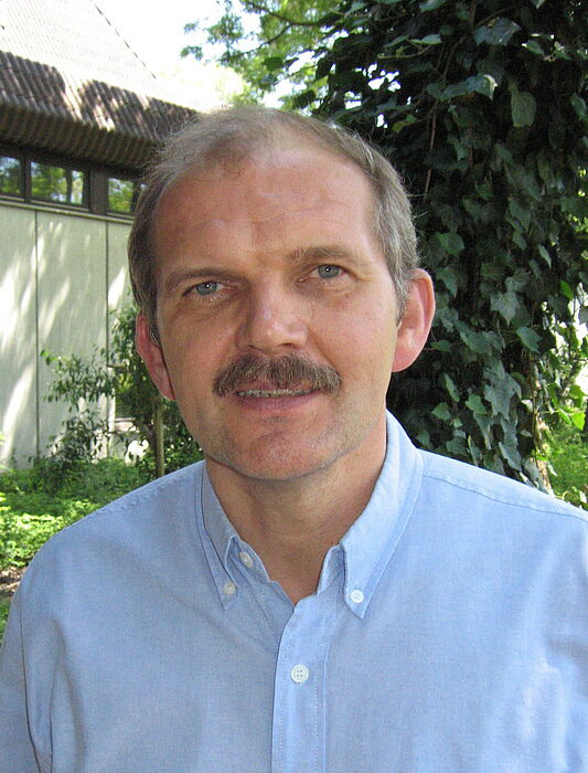 Prof. Dr. Helmut Heseker