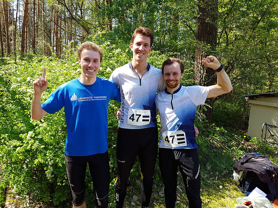 Foto (Universität Paderborn): Die drei Staffelsieger der Uni Paderborn.