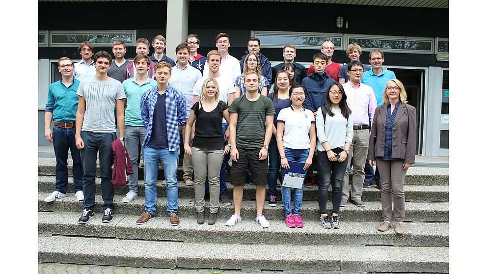 Foto (Universität Paderborn): Stipendiaten, mb-cn-Teilnehmer und ihre Betreuer