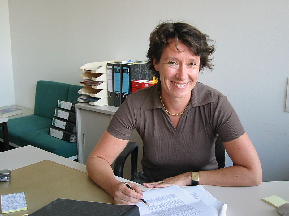 Foto: Prof. Dr. Caren Sureth von der Fakultät für Wirtschaftswissenschaften der Universität Paderborn freut sich auf die anstehende Jahrestagung 2007 des Verbandes der Hochschullehrer für Betriebswirtschaft in Paderborn
