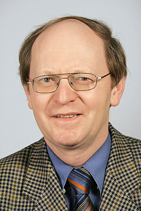 Foto (F.A.Z.): Georg Giersberg, Wirtschaftsredakteur der F.A.Z. 