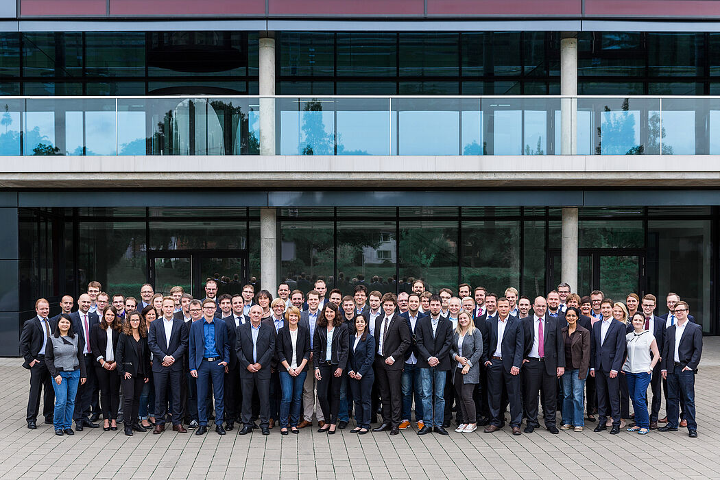 Foto (Fraunhofer IEM): Gruppenbild