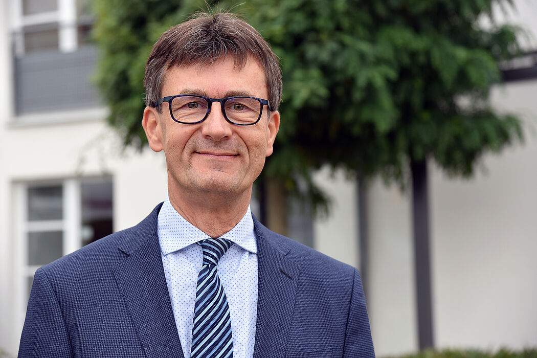 Foto (Studierendenwerk Paderborn): Geschäftsführer Carsten Walter. 