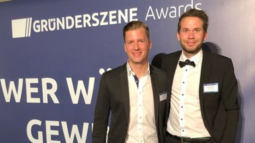 Foto: Als Wachstumssieger ausgezeichnet – StudyHelp-Gründer Carlo Oberkönig und Daniel Weiner.