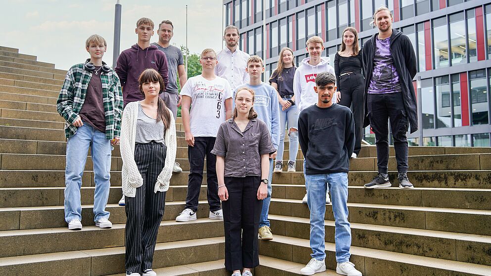 Die neuen Auszubildenden der Universität Paderborn im August 2023.