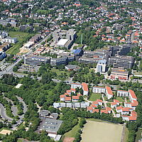 Luftbild Campus der Universität Paderborn, 4. Juni 2010, (Ansicht von Süden)