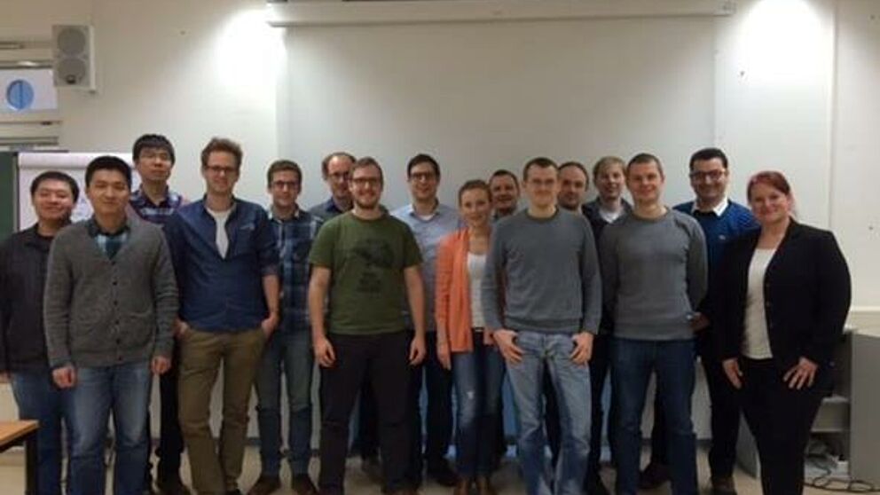 Foto (Julia Goltz Phoenix Contact GmbH & Co. KG): Die Teilnehmer/innen des Workshops und Referentin Nina Fittkau (rechts).