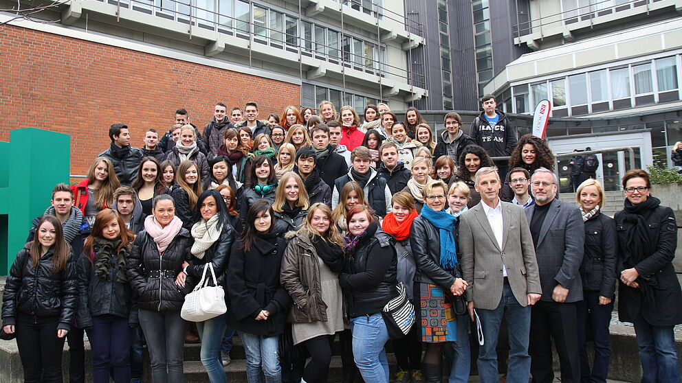 Foto (Patrick Kleibold): Schülerinnen und Schüler besuchten am Welttag der Philosophie die Universität Paderborn.