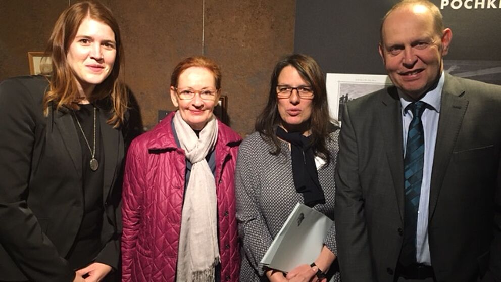 Freuten sich über die gelungene Ausstellungseröffnung: Larissa Eikermann, Prof. Dr. Jutta Ströter-Bender (beide Universität Paderborn), Gesine Reimold (Museumspädagogik Rammelsberg) und Gerhard Lenz (Geschäftsführung Rammelsberg) v. l. Foto: Privat