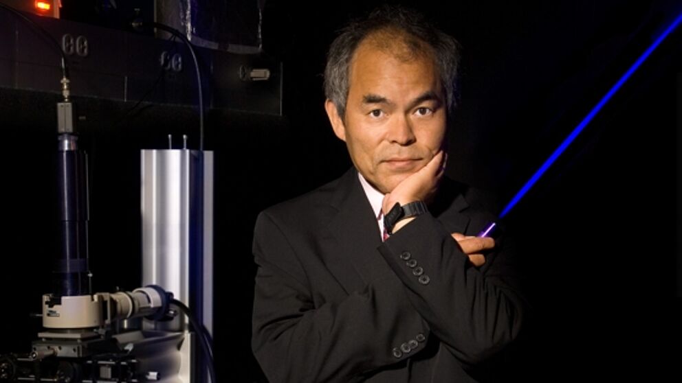 Foto (Randall Lamb, UCSB): Prof. Dr. h. c. Shuji Nakamura, Erfinder der blauen LED.