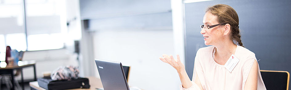 Offene Diskussionen und Austausch sind zentrale Elemente auf Tagungen, um Wissen zu teilen und Netzwerke zu bilden.