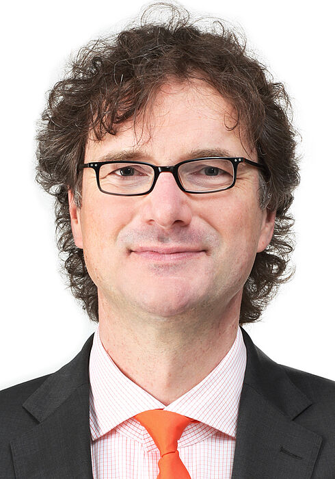 Foto (Universität Paderborn): Vizepräsident Prof. Dr. Rüdiger Kabst