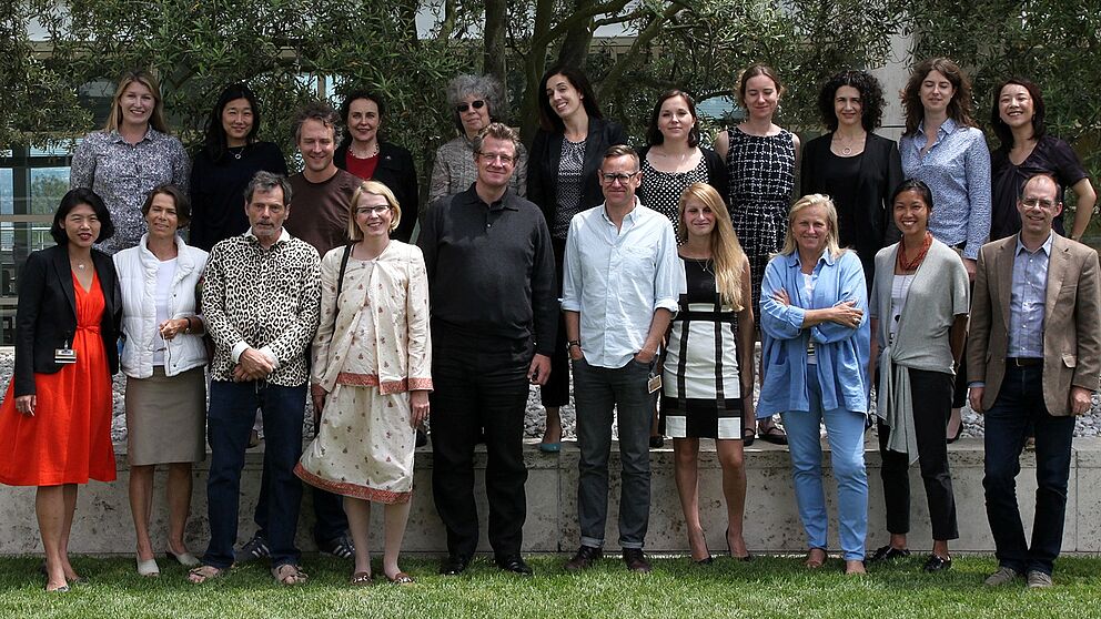 Foto (Universität Paderborn): Die Gemeinschaft der Scholars und Fellows am Getty Research Institute, Los Angeles, im Juni 2013.