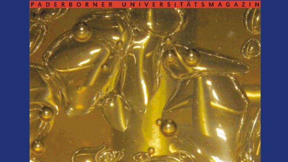 Foto (Hochschulmarketing): Titelseite des aktuell erschienenen „ForschungsForum Paderborn“: Blasenbildung über einem Heizrohr in einem Gemisch aus Pentan und Silikonöl.