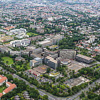 Luftbild Campus der Universität Paderborn, 8. Juli 2016 (Ansicht von Südost)