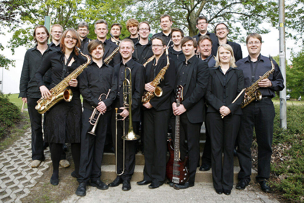 Foto (Universität Paderborn): Die Unity Big Band gibt anlässlich des 40. Uni-Geburtstages ein Jazz-Konzert im Capitol Musiktheater Paderborn.