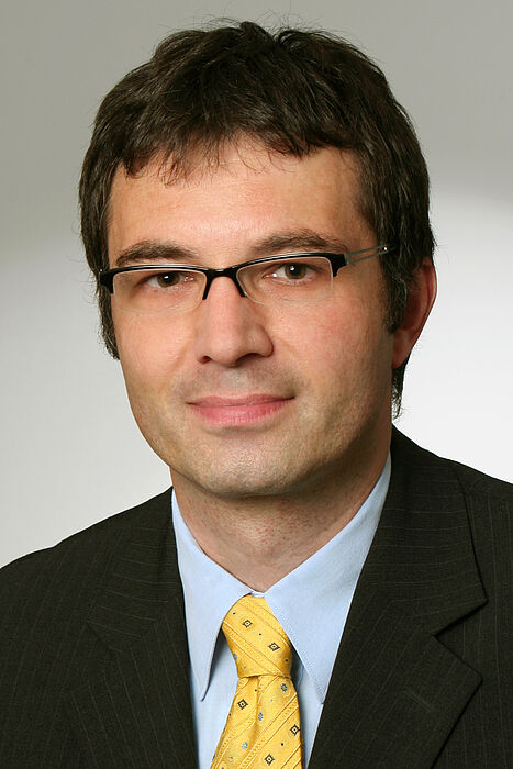 Foto (Universität Paderborn): Prof. Dr. Martin Schneider