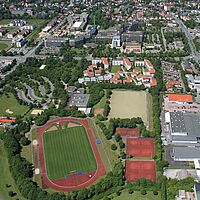 Luftbild Campus und Sport-Campus der Universität Paderborn, 4. Juni 2010, (Ansicht von Süden)