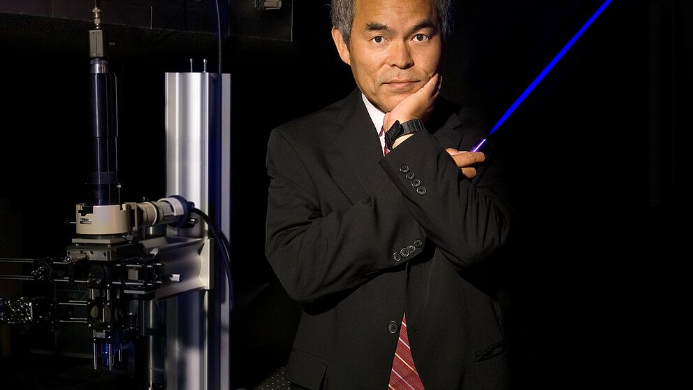Foto (Randall Lamb, UCSB): Prof. Dr. h. c. Shuji Nakamura, Erfinder der blauen LED.