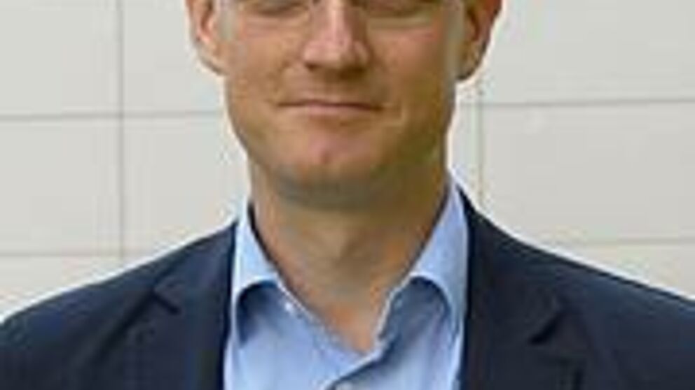 Abbildung: Prof. Dr. Jochen Schmidt