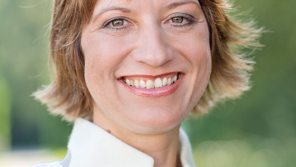 Foto (Universität Paderborn): Hat die größte Fachkonferenz zur Mechatronik nach Paderborn geholt: Prof. Dr.-Ing. Iris Gräßler vom Heinz Nixdorf Institut der Universität Paderborn.