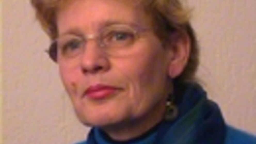 Prof. Dr. Dipl.-Math. Cecile K. M. Crutzen ist Professorin für Informatik und Gesellschaft an der Open Universität in Heerlen.