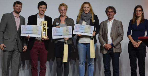 Foto: (v. l. n. r.) Dr. Ingo Wagner (Kommission "Wissenschaftlicher Nachwuchs", Clemens Töpfer, Karin Boriss, Christina Zobe, Prof. Kuno Hottenrott (dvs-Präsident) und Prof. Yolanda Demetriou (dvs-Vizepräsidentin Nachwuchsförderung).