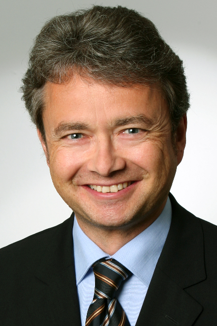Dr. Bernd Frick