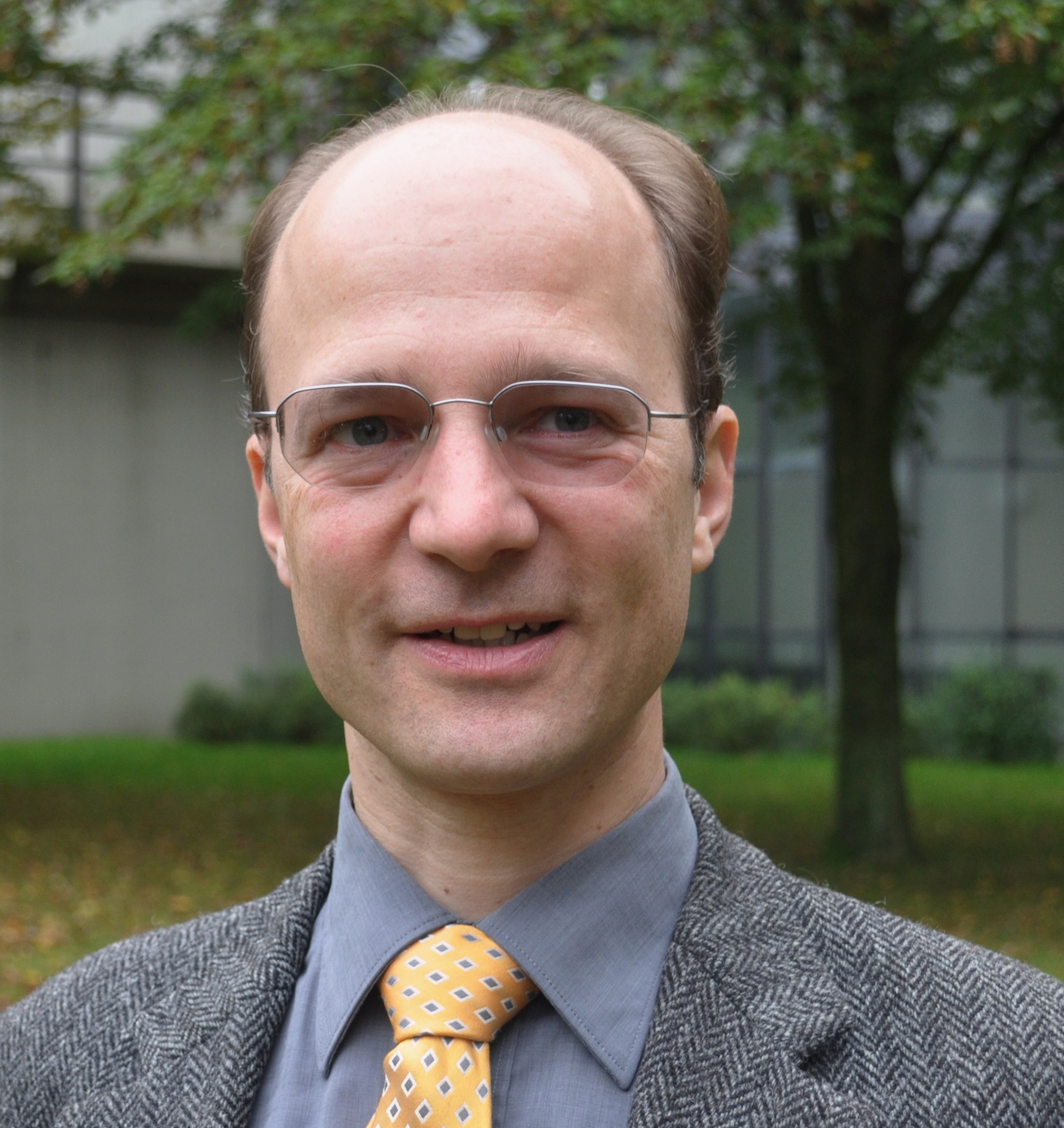 Dr. <b>Johannes Süßmann</b> Download (1 MB) - Prof._Johannes_Suessmann