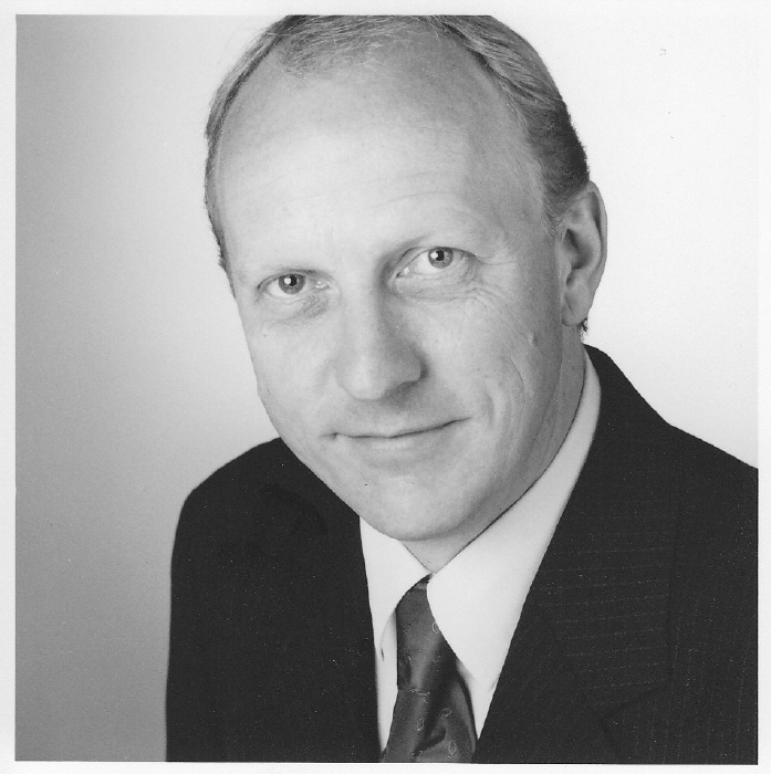 Foto (Universität Paderborn): Prof. Dr.-Ing. Walter Sextro
