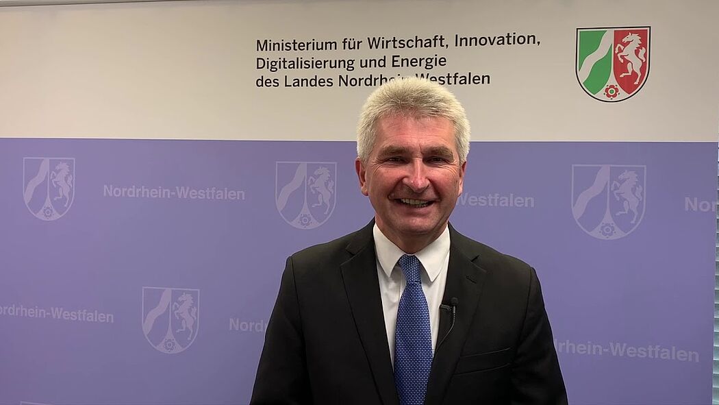 Grußbotschaft von Minister Prof. Dr. Andreas Pinkwart zum Start des „Akzelerators.OWL“